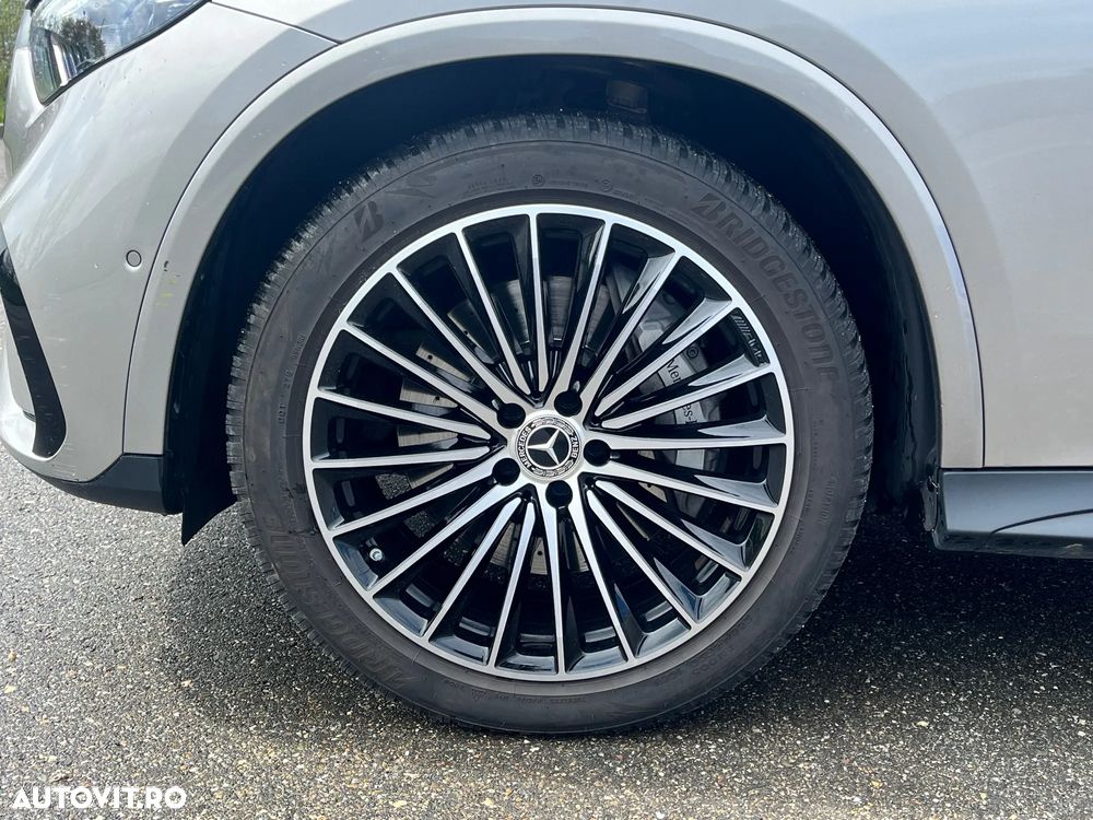 Mercedes-Benz GLC - 29