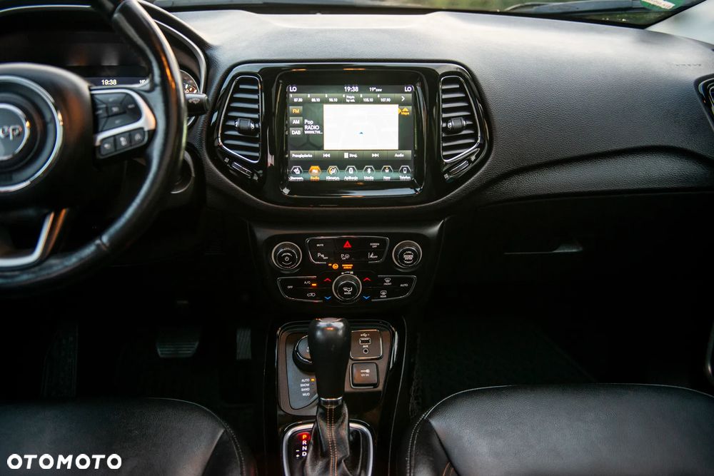 Jeep Compass 1.4 TMair Limited 4WD S&S - 33