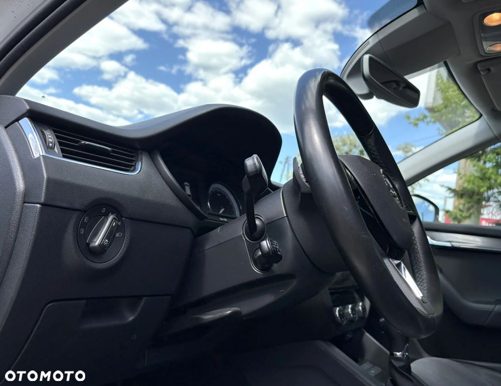 Skoda Octavia 2.0 TDI DSG Style - 10