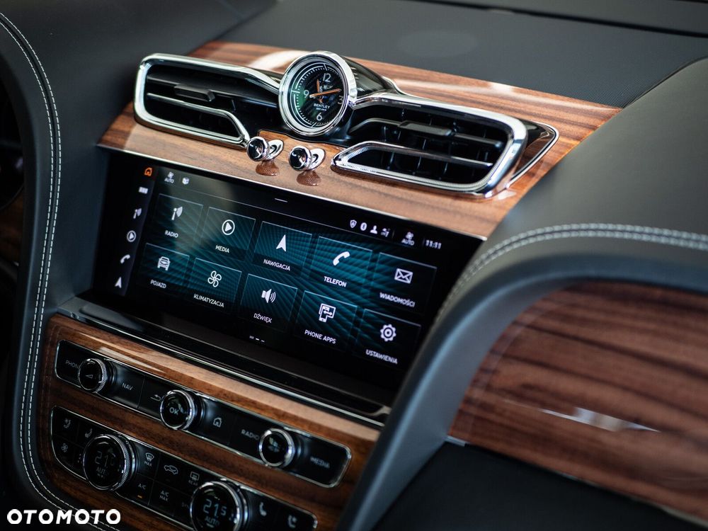 Bentley Bentayga - 28