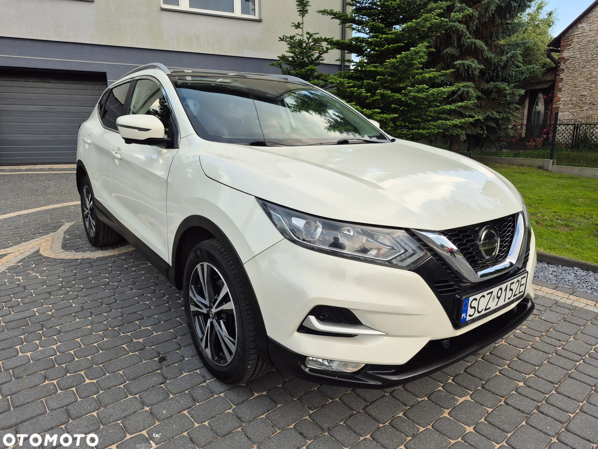 Nissan Qashqai - 1