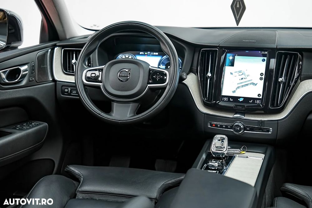 Volvo XC 60 Recharge T6 Twin Engine eAWD Inscription Expression - 14