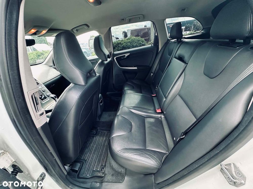 Volvo XC 60 - 8