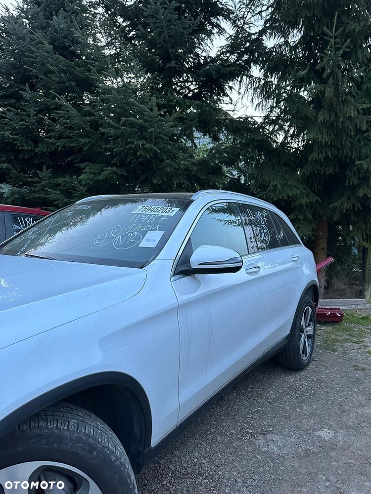 Mercedes-Benz GLC 300 4-Matic - 9