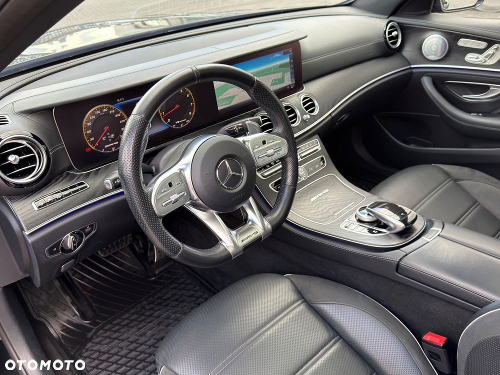 Mercedes-Benz Klasa E AMG 63 S 4-Matic+ - 26