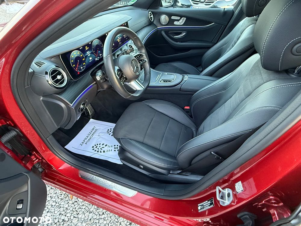 Mercedes-Benz Klasa E - 27