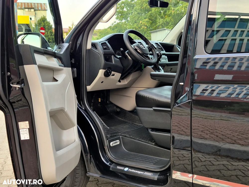 Volkswagen Caravelle - 8