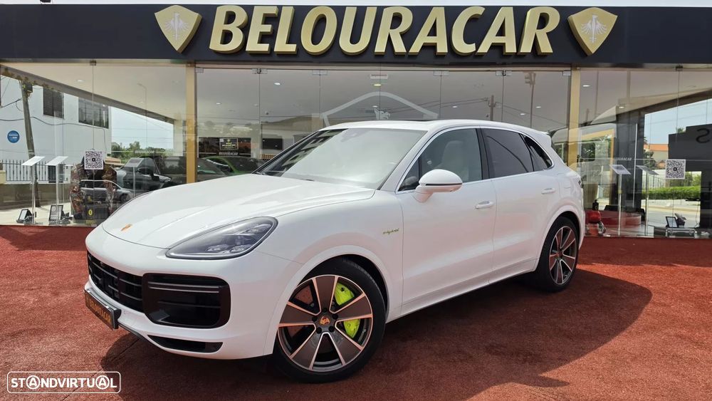 Porsche Cayenne Turbo S E-Hybrid - 1