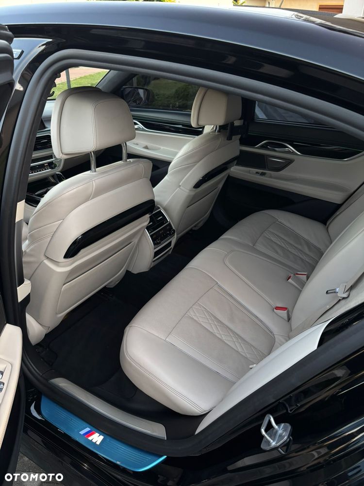 BMW Seria 7 750d xDrive sport - 8