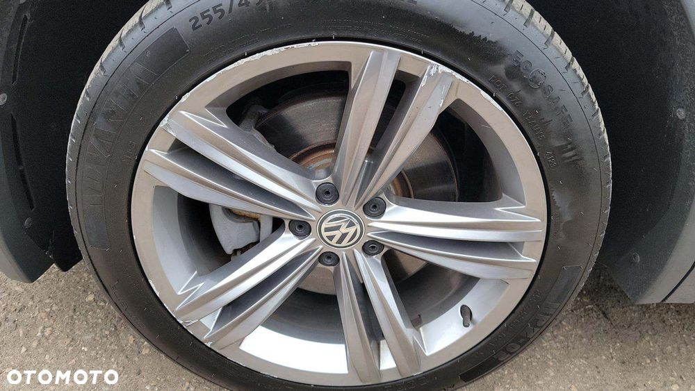 Volkswagen Tiguan - 18