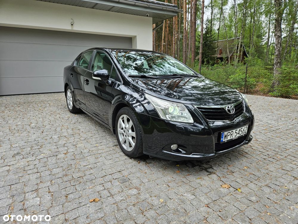 Toyota Avensis 2.0 Sol plus - 2