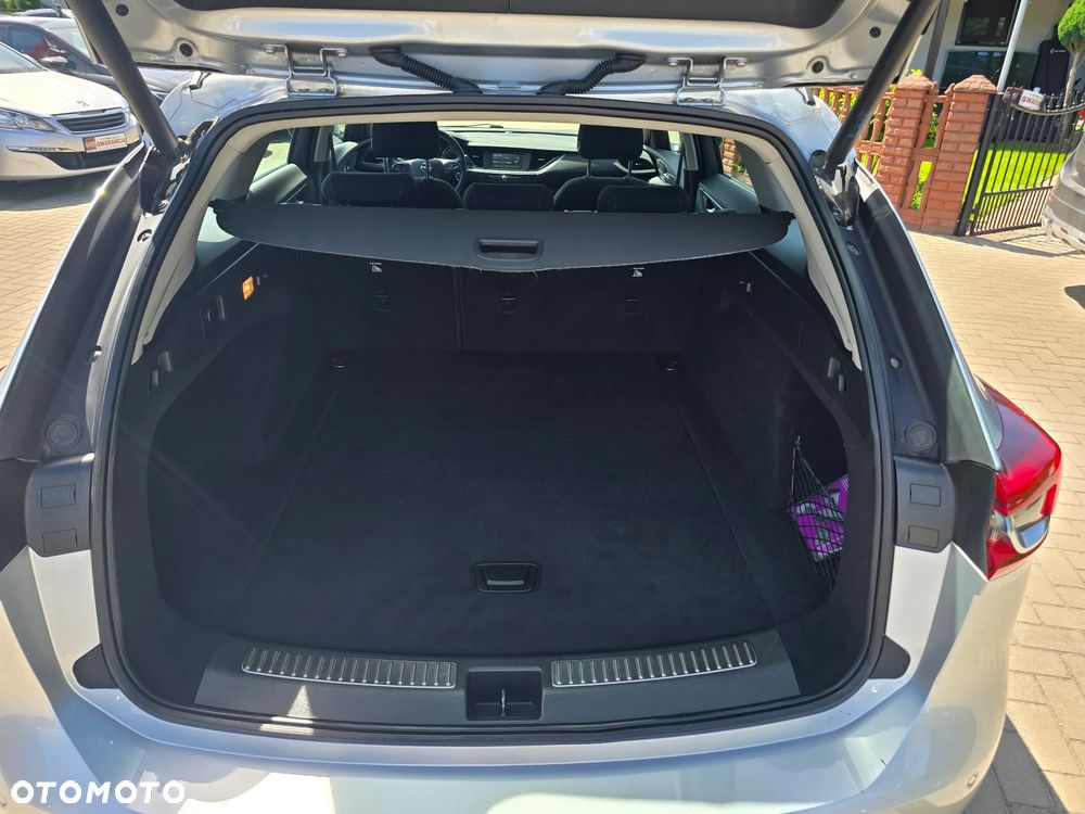 Opel Insignia - 19