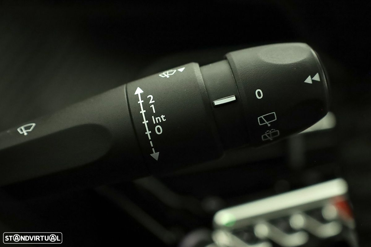 Peugeot 208 1.2 PureTech Active - 19