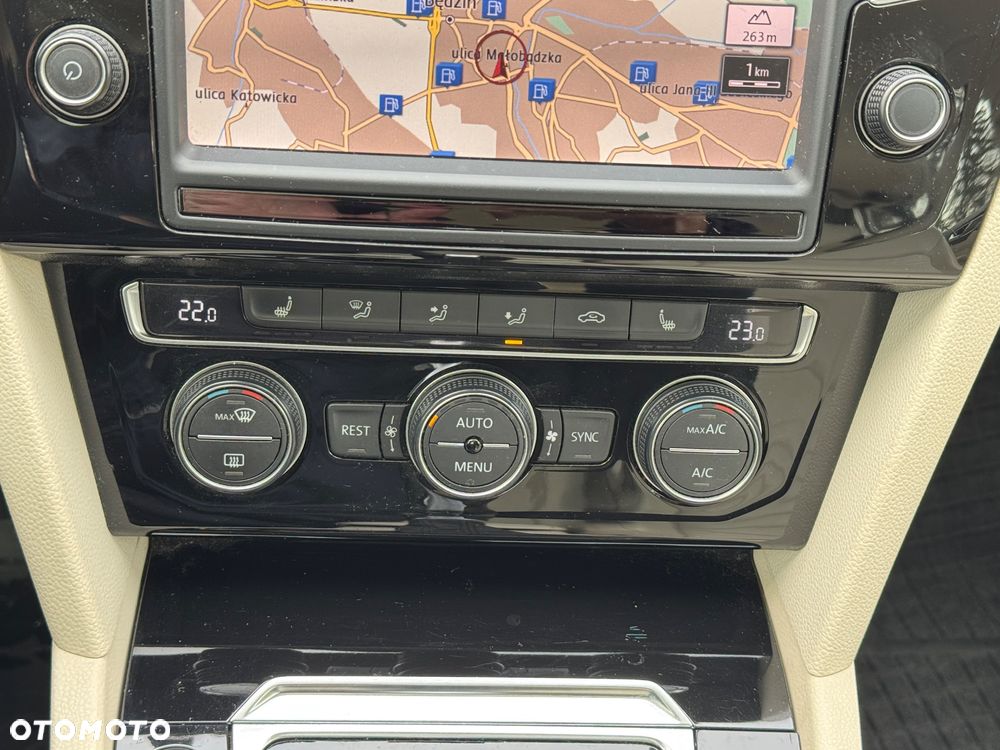 Volkswagen Passat 1.8 TSI BMT Highline DSG - 16