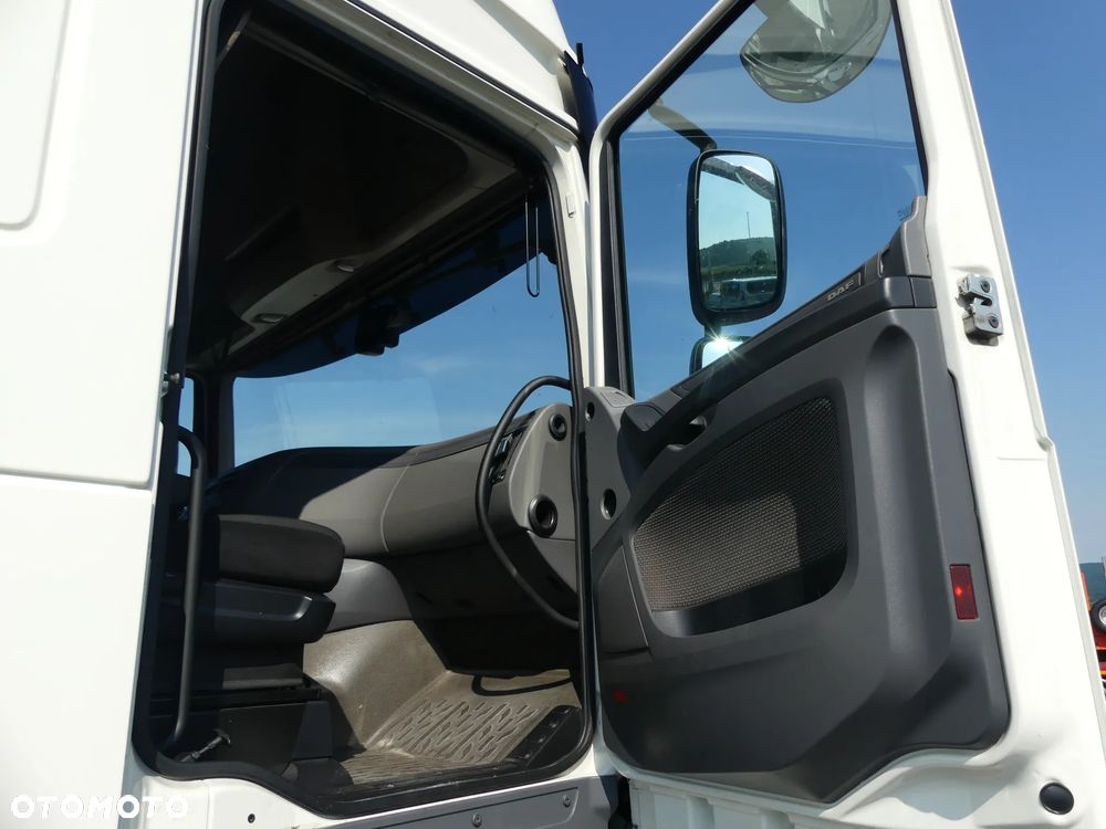 DAF XF 106.460 / SUPER SPACE CAB /  EURO 6 / STANDARD / - 18