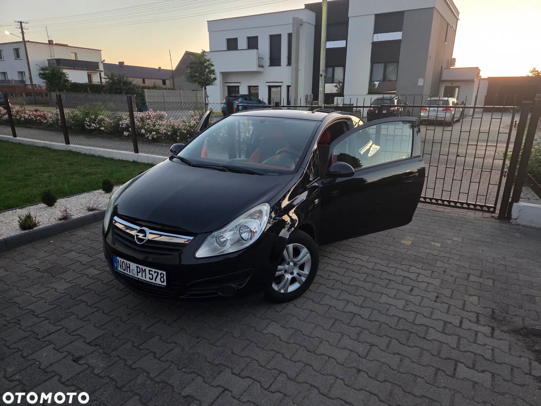 Opel Corsa 1.2 16V Sport - 1
