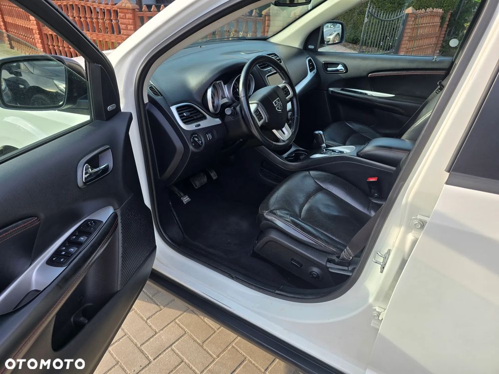 Dodge Journey - 8