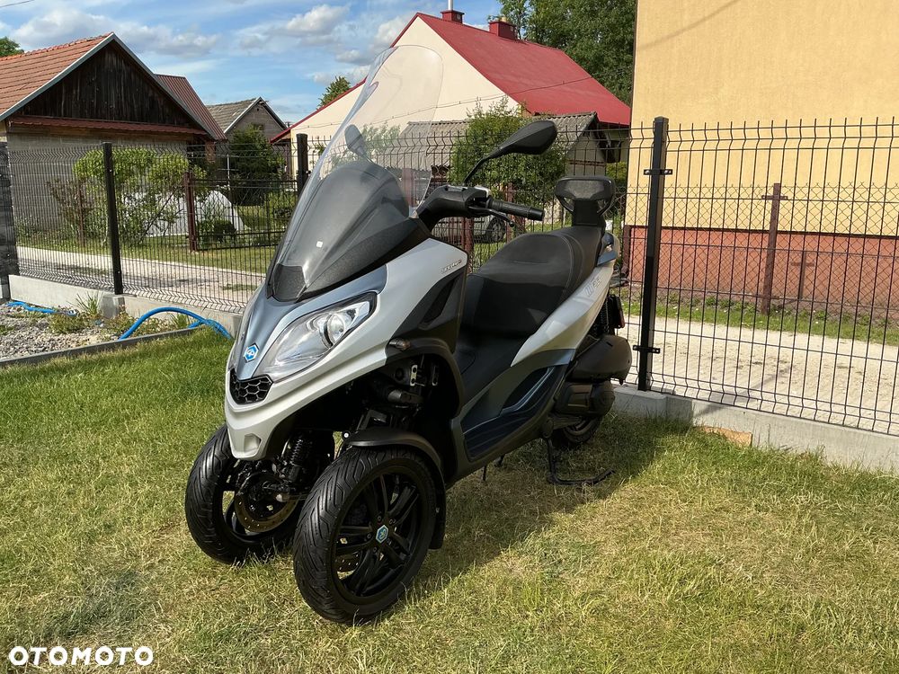 Piaggio MP-3 - 1
