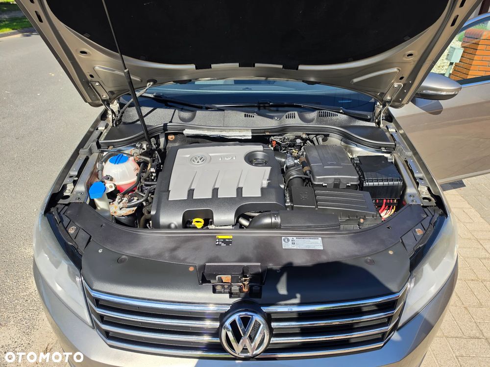 Volkswagen Passat 1.6 TDI BlueMotion Technology Trendline - 25