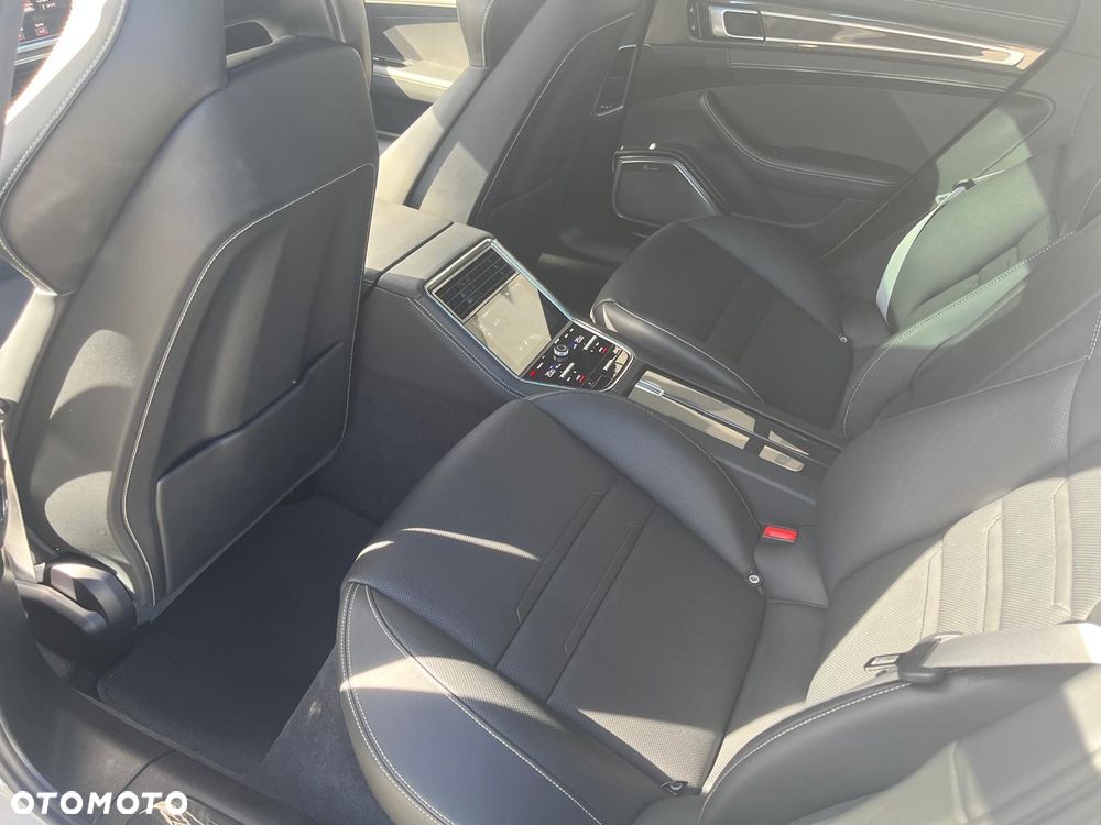 Porsche Panamera Turbo S - 8