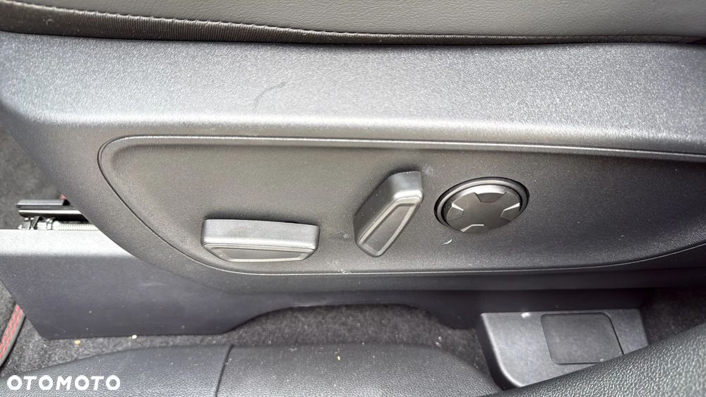 Ford Kuga 2.5 FHEV AWD ST-Line X - 13