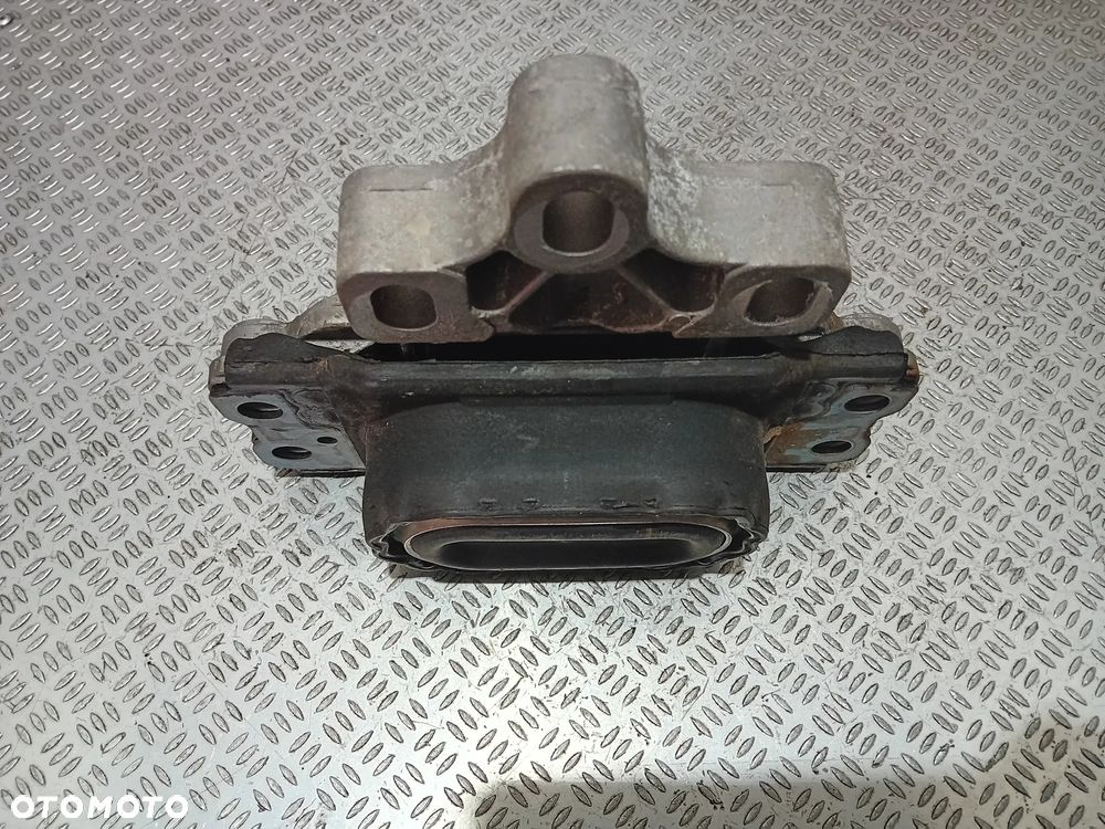 łapa wspornik skrzyni podpora Audi Q3 2.0 TDI 2015 8J0199555K - 4