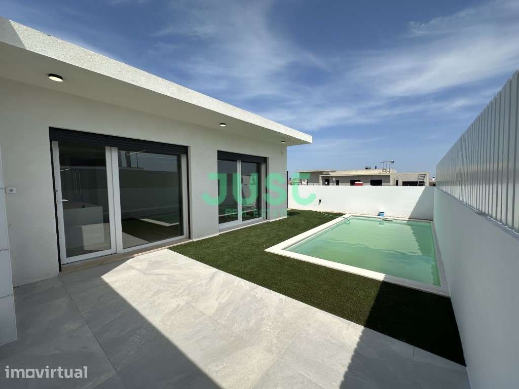 Moradia. térrea, isolada, T3 com 2 suítes, piscina e garagem em Aze... - Grande imagem: 4/32
