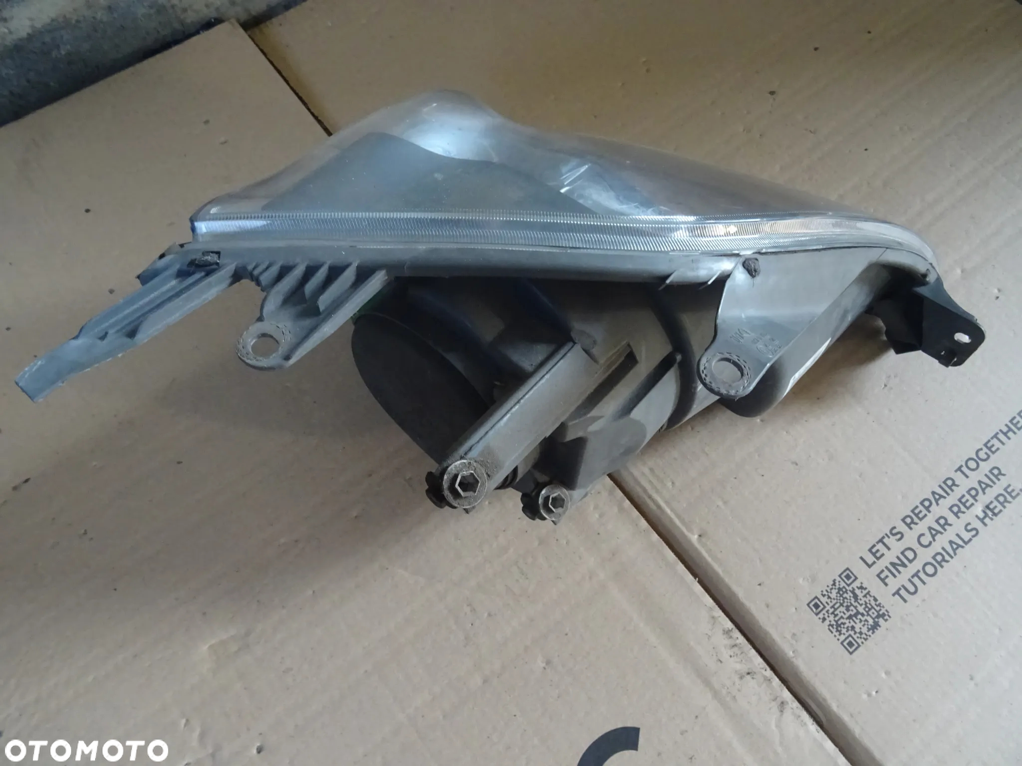 Lampa Ford fiesta MK5 Lewy przód 0301224305 - 5