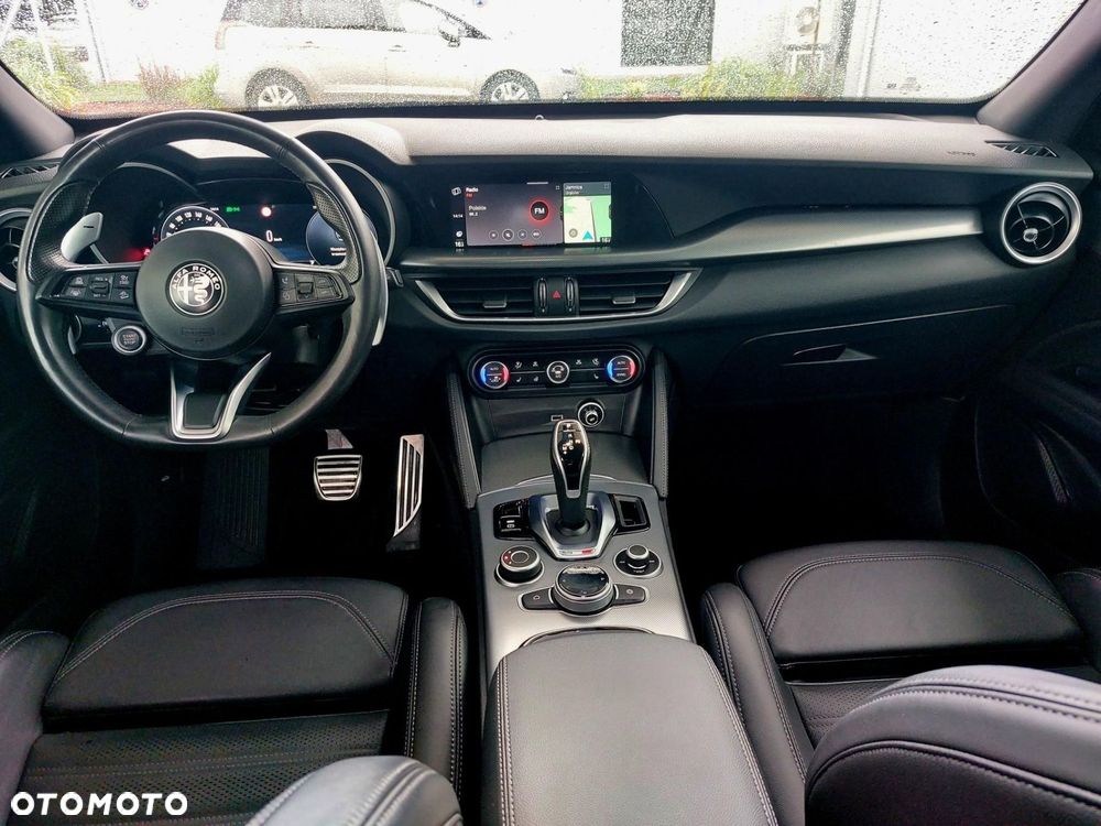 Alfa Romeo Stelvio 2.0 Turbo Veloce Q4 - 13