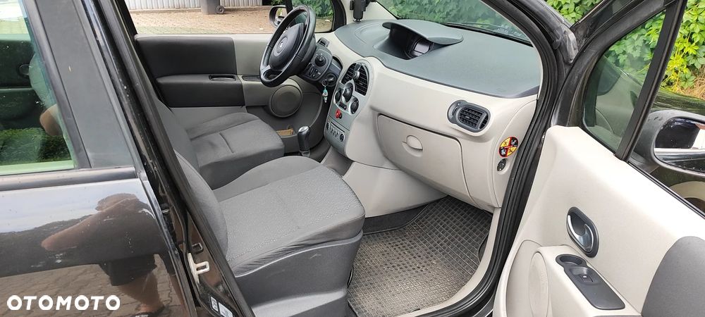 Renault Modus - 10