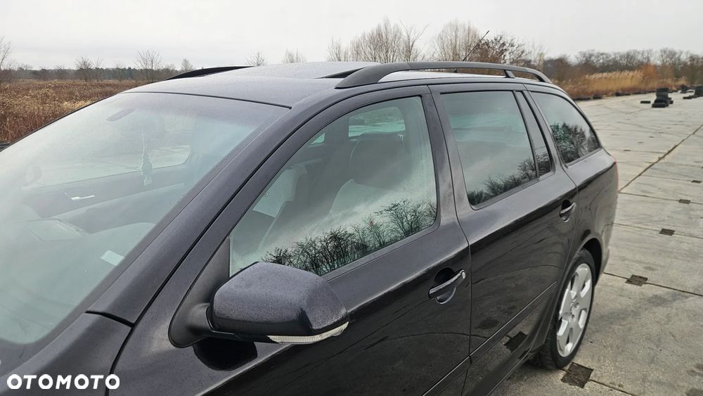 Skoda Octavia 2.0 TDI CR DPF RS - 30