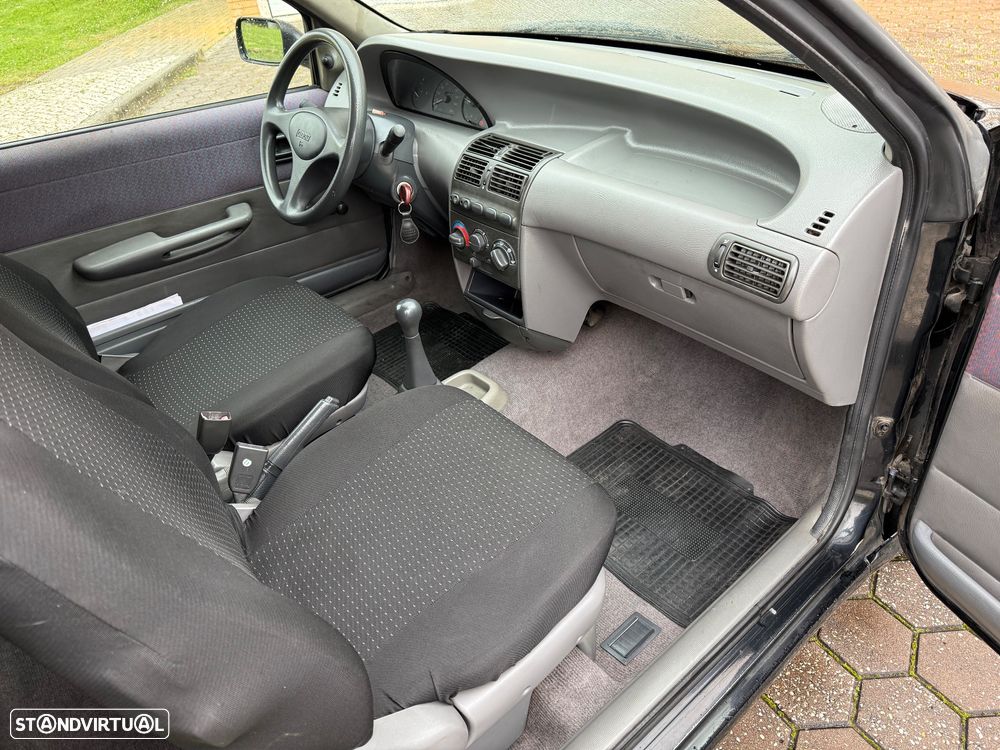 Fiat Punto 1.1i - 9