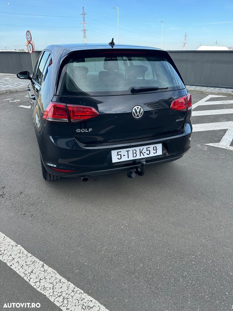 Volkswagen Golf - 4