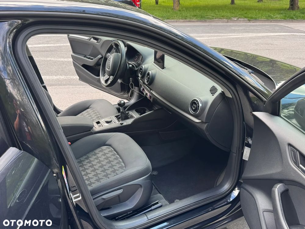 Audi A3 Sportback 1.6 TDI Ambition - 21