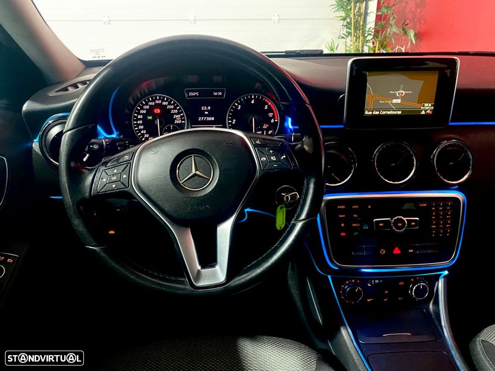 Mercedes-Benz A 180 - 22