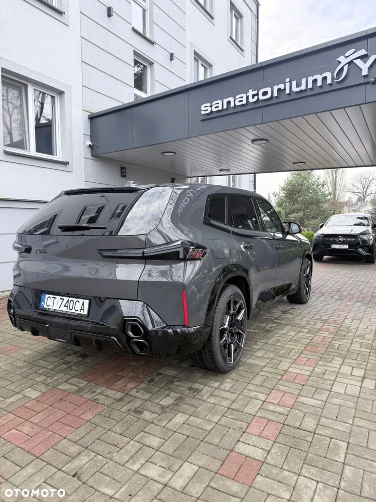 BMW XM - 5