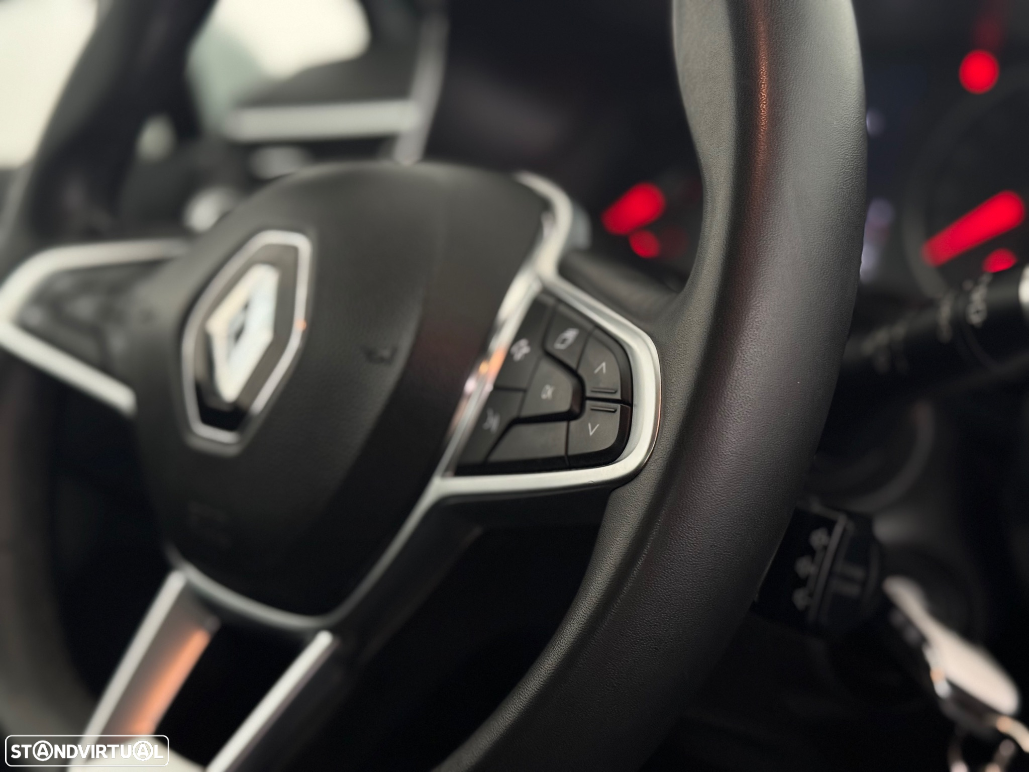 Renault Clio 1.0 TCe Evolution - 5
