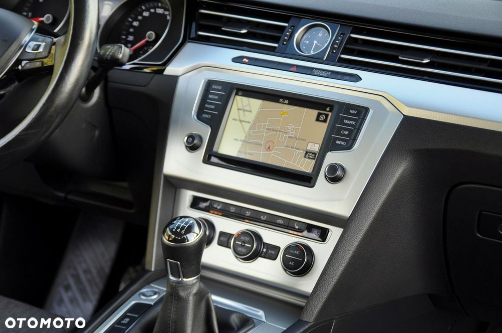 Volkswagen Passat Variant - 28