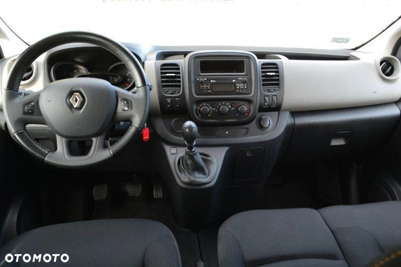Renault Trafic Grand 1.6 dCi - 14