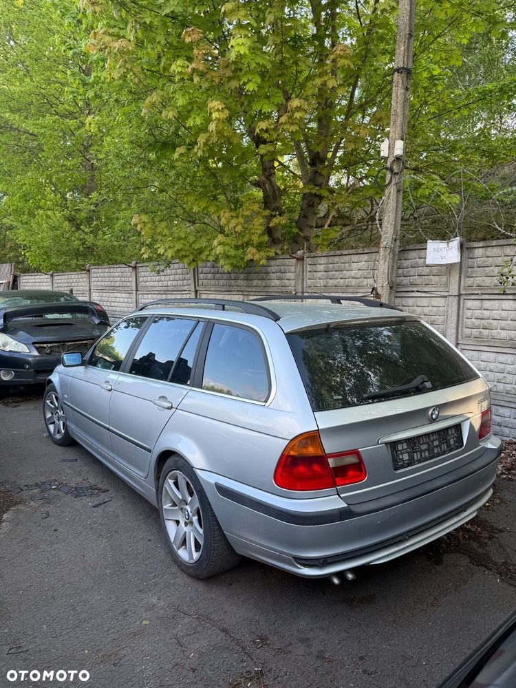 BMW E46 3.0 diesel Touring Titansilber na części - 1