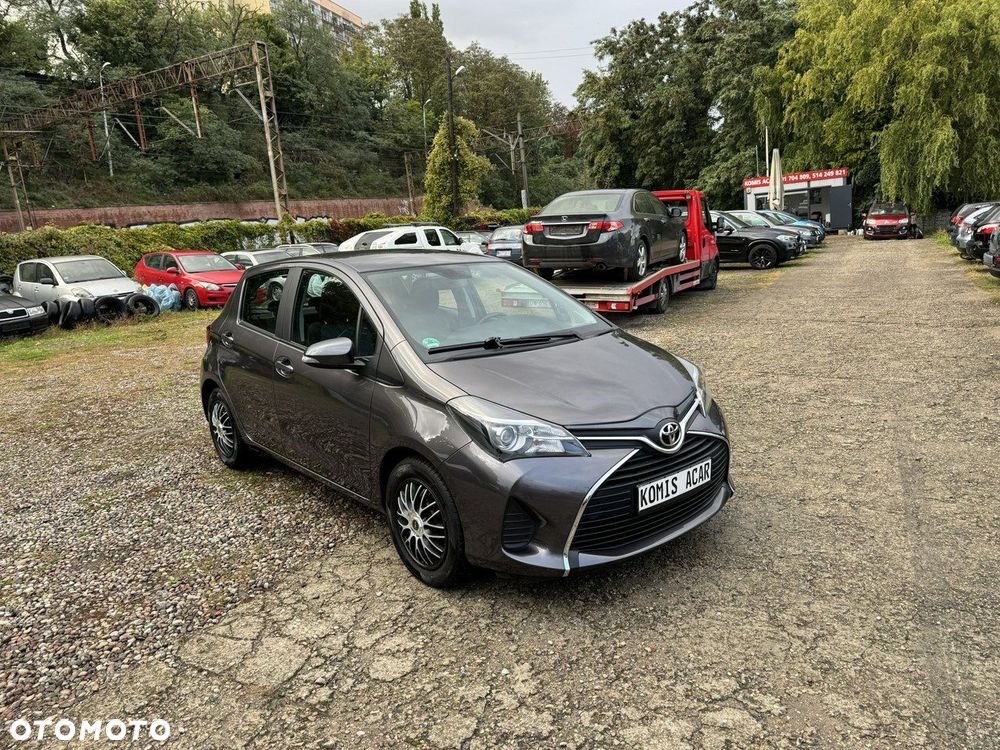 Toyota Yaris - 38