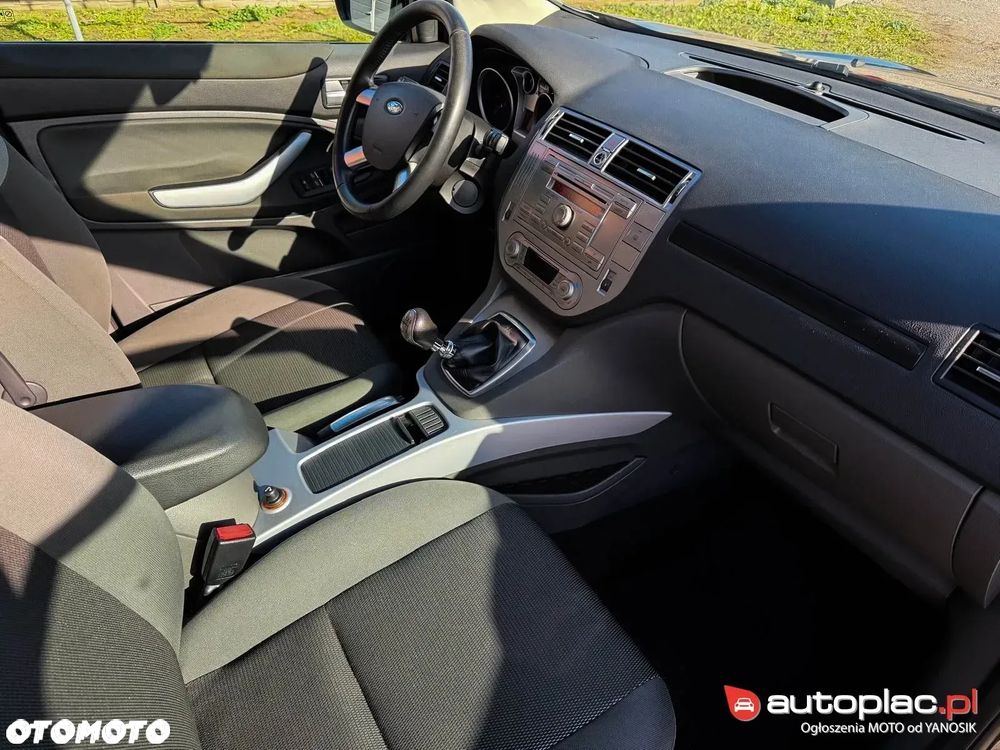 Ford Kuga 2.0 TDCi 4x4 Titanium - 40
