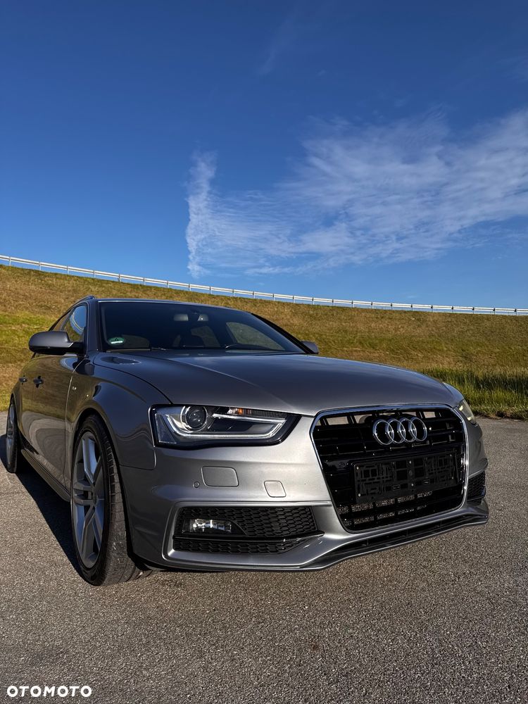 Audi A4 Avant 2.0 TDI DPF clean diesel S line Sportpaket - 4