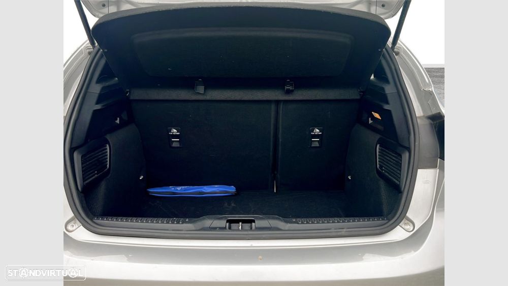 Ford Focus 1.0 EcoBoost MHEV ST-Line - 16