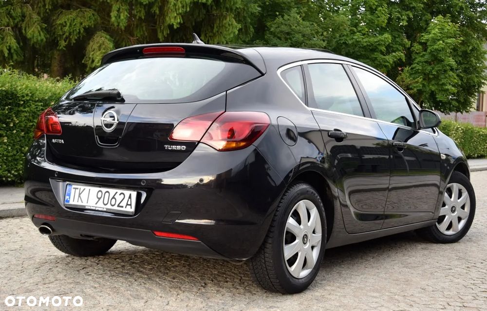 Opel Astra 1.4 T Cosmo - 14