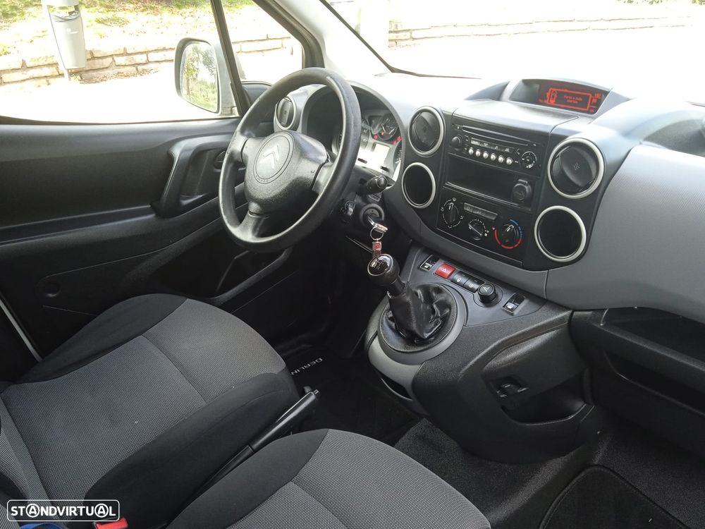 Citroën Berlingo XL (Longa) 1.6 Hdi 100cv 3 lugares 5 portas - 31