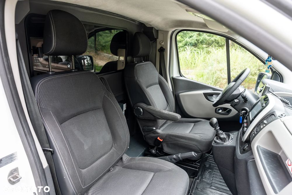 Renault Trafic - 32
