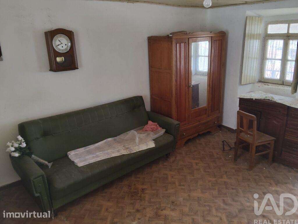 Casa de aldeia T2 em Castanheira de Pêra e Coentral de 98,00 m2 - Grande imagem: 3/26