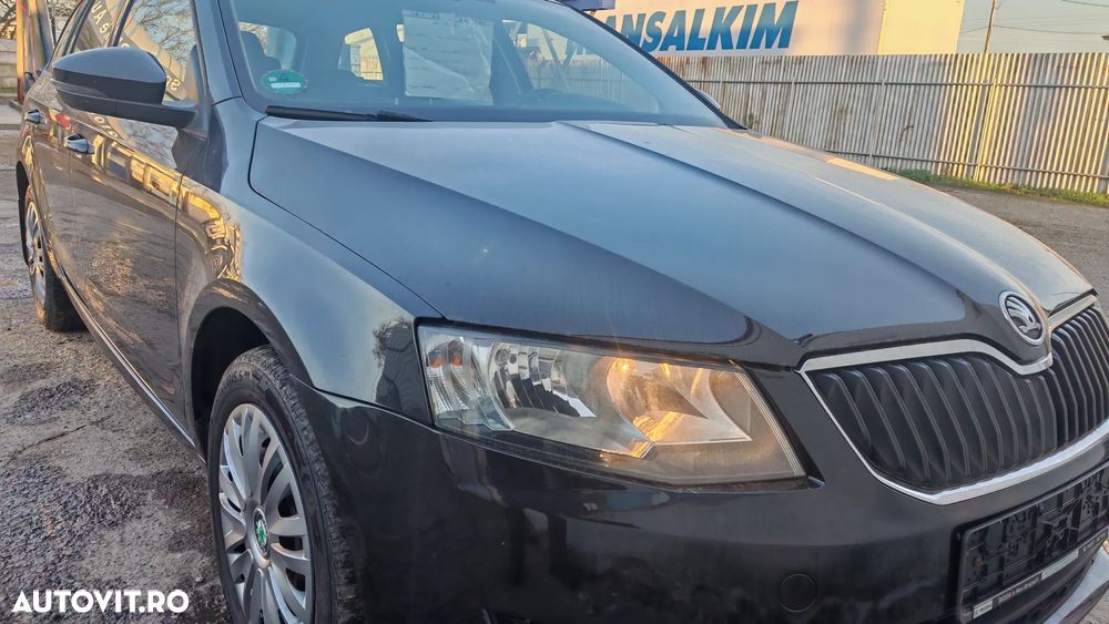Skoda Octavia Combi 2.0 TDI Style - 10