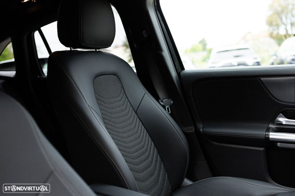 Mercedes-Benz EQA 300 4Matic Progressive - 42